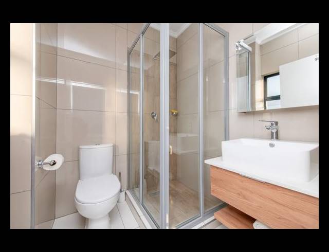 3 BEDROOM PROPERTY TO RENT IN LONEHILL